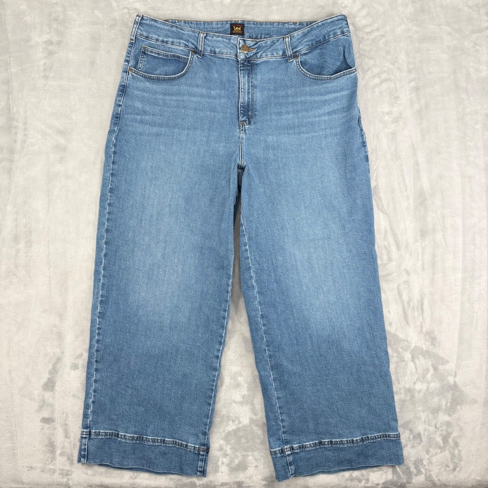 Lee Jeans Women 22WP Fits 39x30 Blue Wide Leg Cropped High Rise Petite Stretch